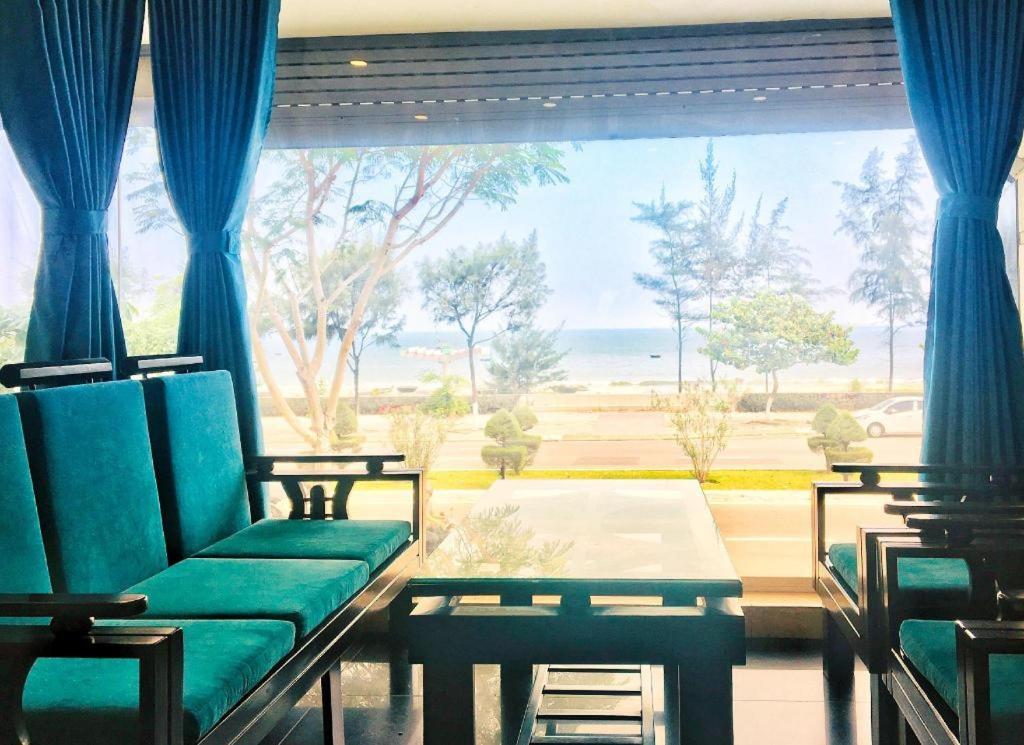 Whale Ocean View Hotel Дананг Екстериор снимка