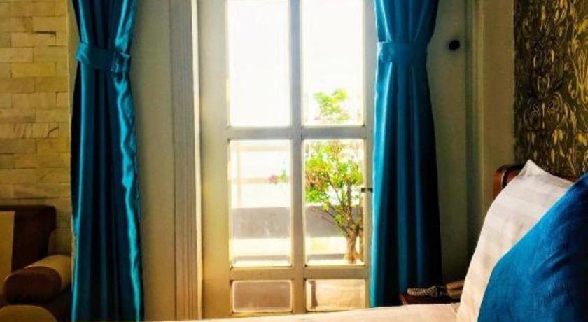 Whale Ocean View Hotel Дананг Екстериор снимка